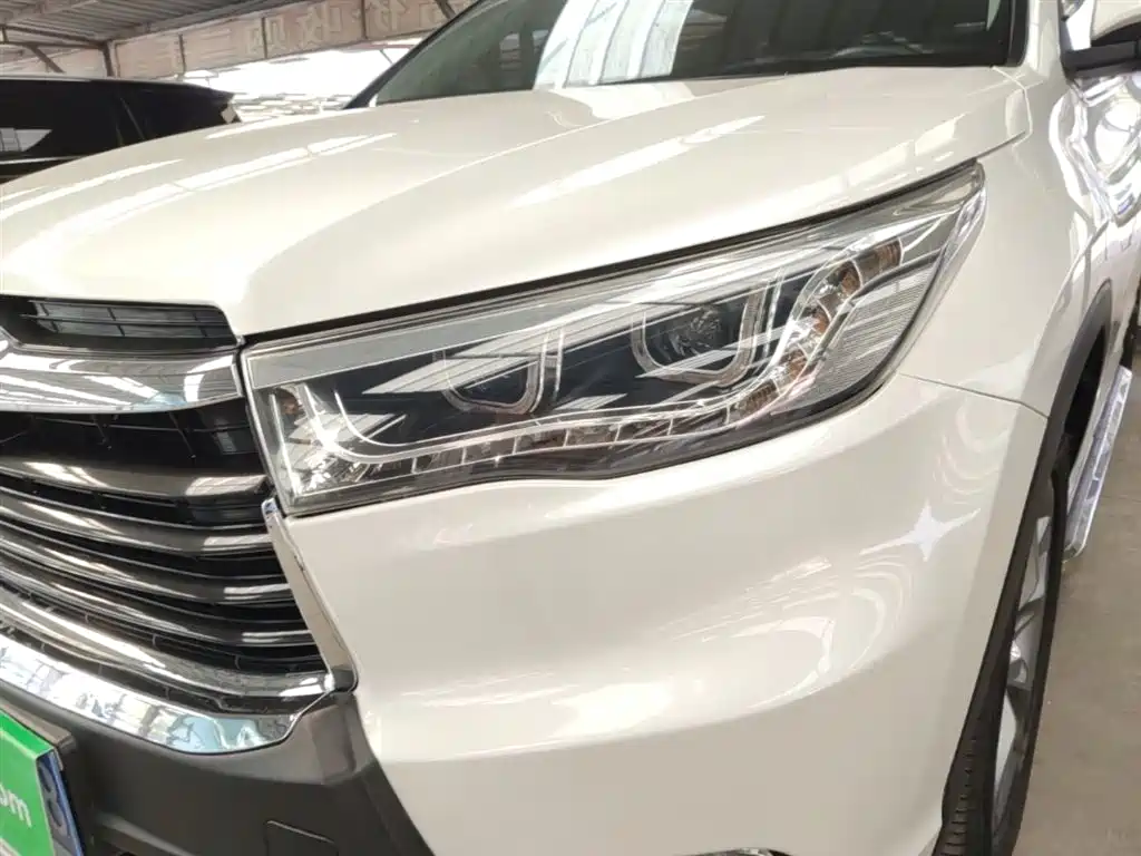 Toyota Highlander 2015 2.0T AWD Luxury Edition 7-seater фото 24