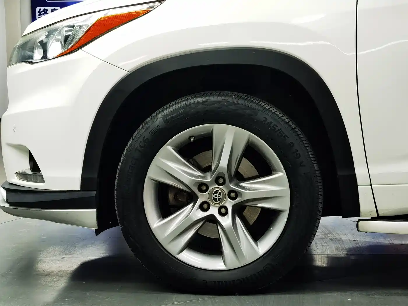 Toyota Highlander 2017 2.0T 4WD Premium 7-Seater фото 7