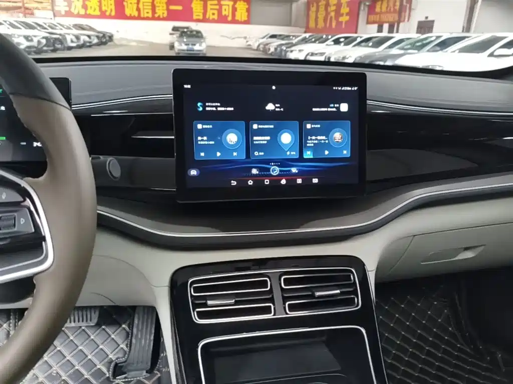 BYD Qin PLUS 2024 Glory Edition EV 420KM Surpass фото 13