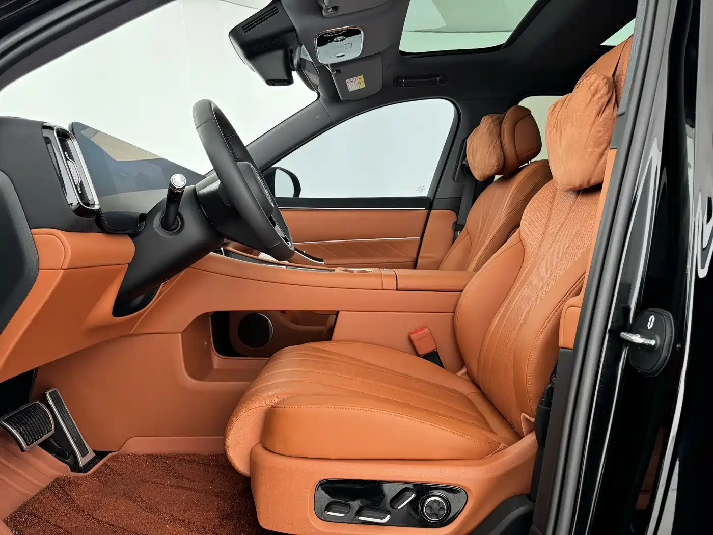 AITO Wenjie AITO M8 2025 Range Extender Max+ Edition 53.4kWh 5-seater фото 8