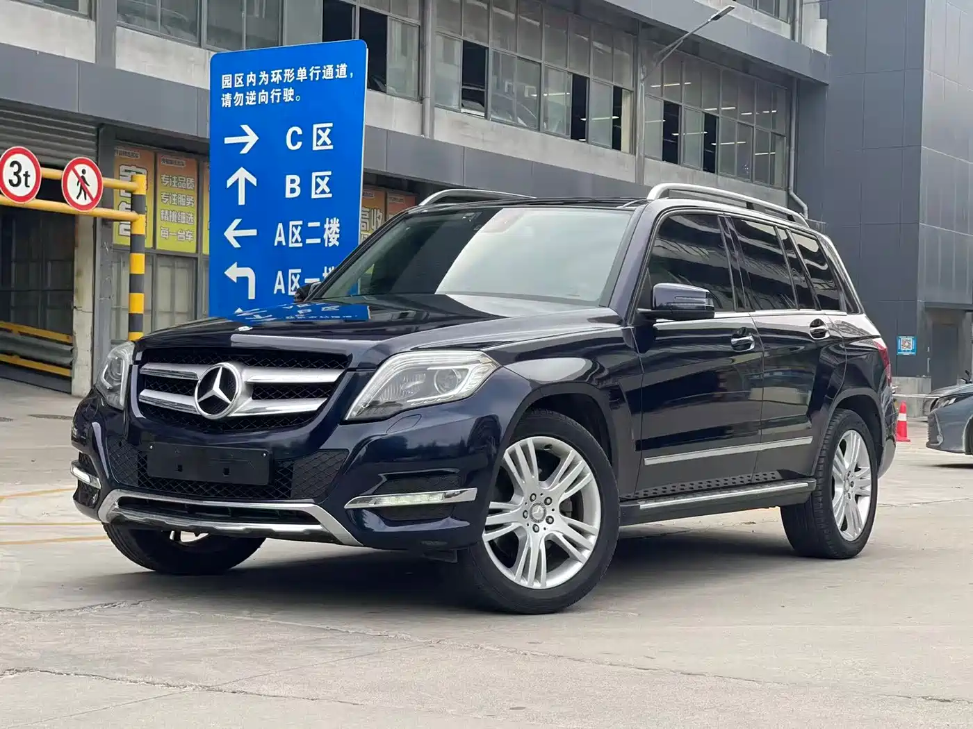 Mercedes-Benz GLK-Class 2013 GLK 300 4MATIC Fashion фото 7