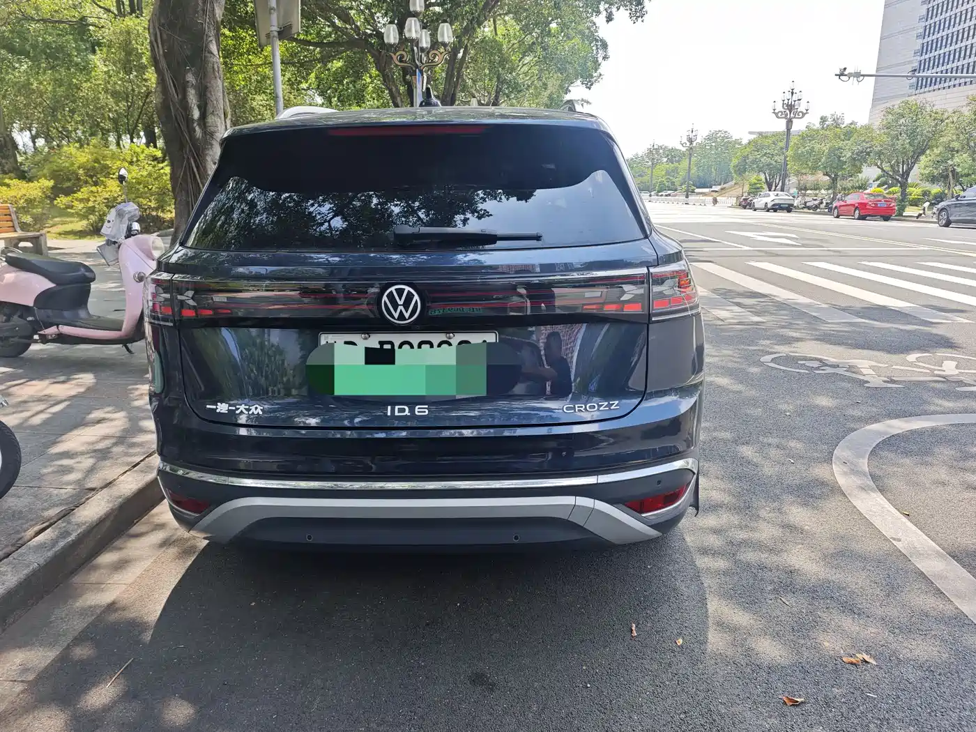 Volkswagen ID.6 CROZZ 2022 Long Range PRO Edition фото 2