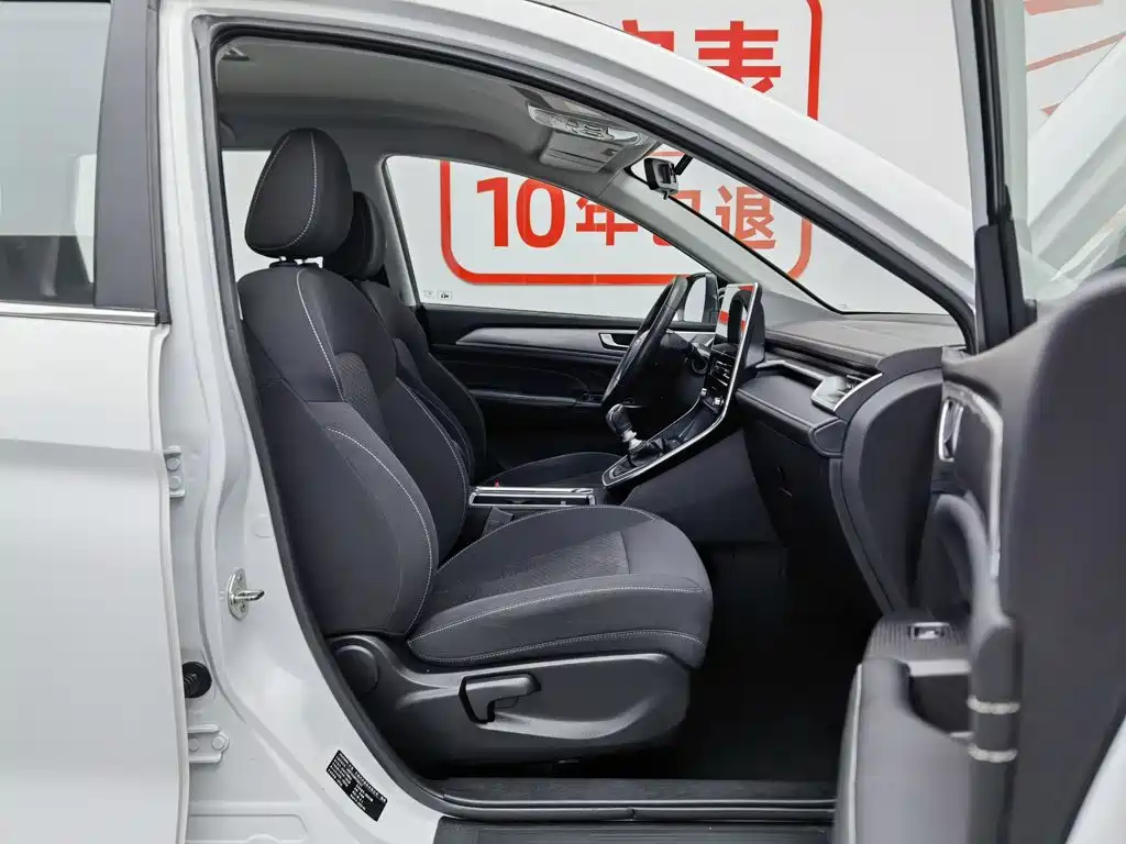 Фото 23 - Haval M6
