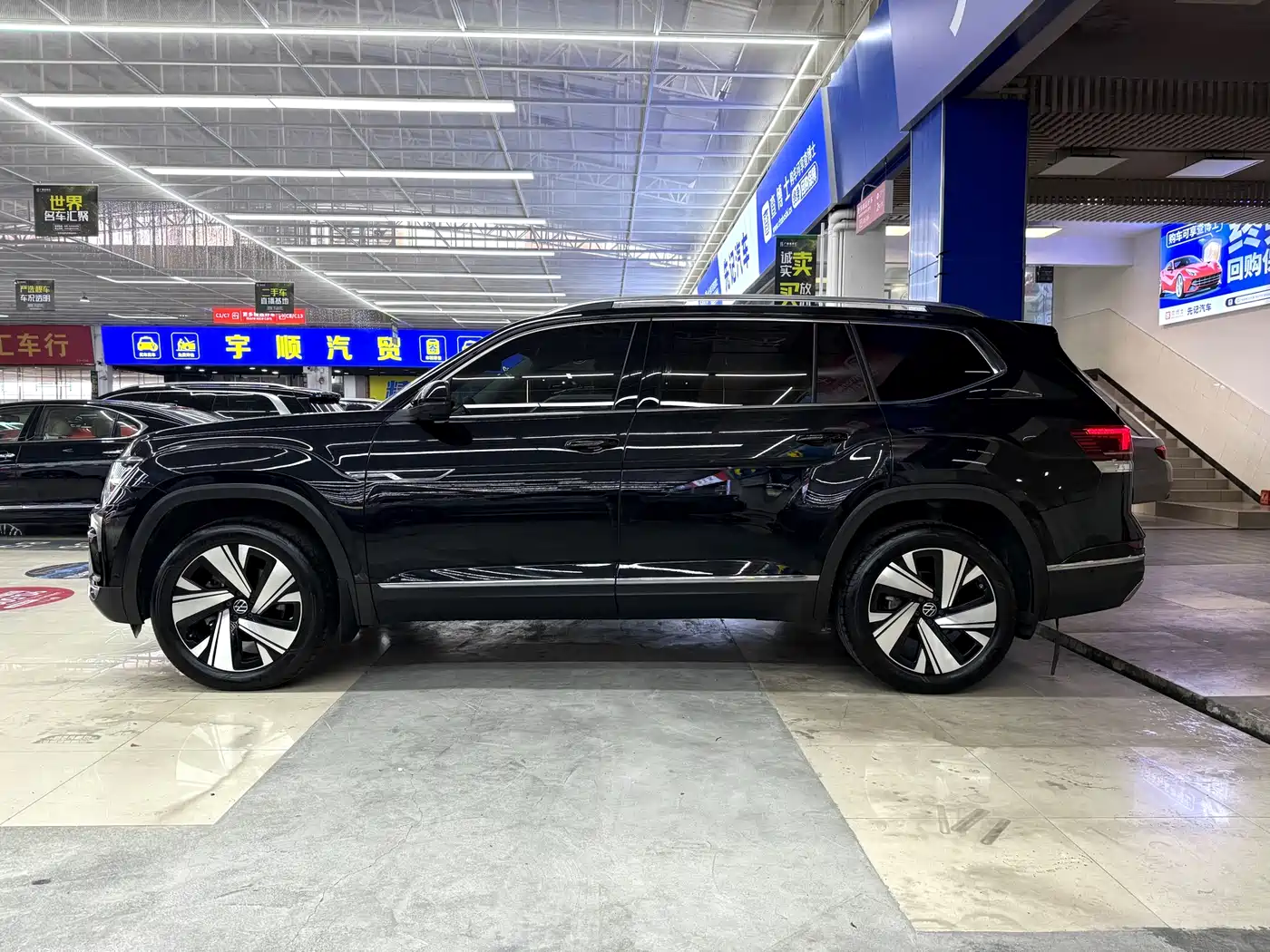 Volkswagen Teramont 2024 380TSI 4WD Prestige Luxury Edition фото 4