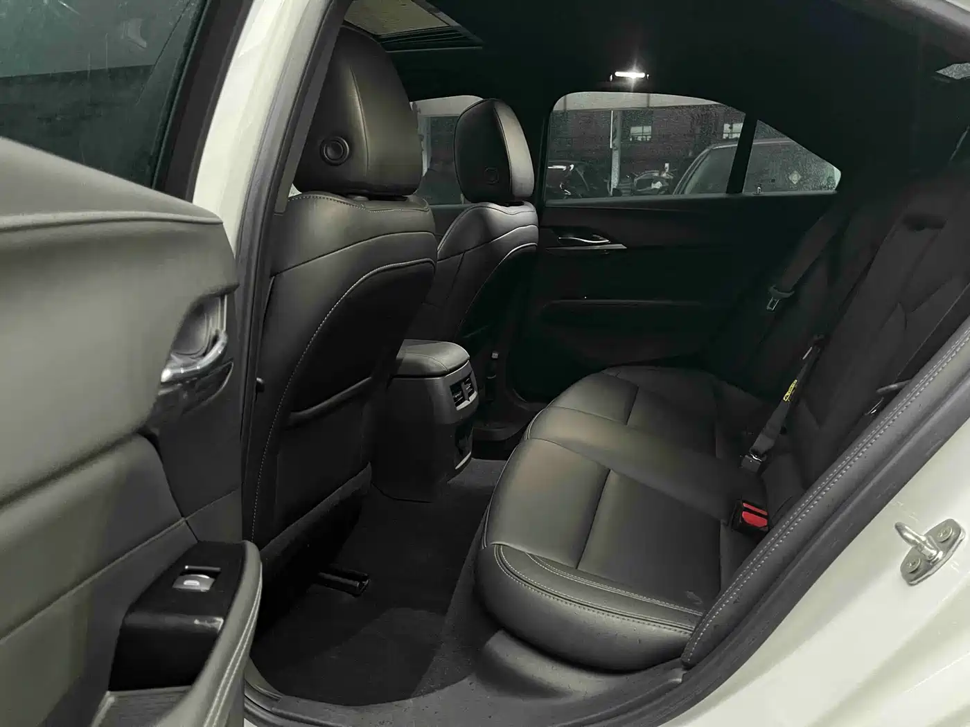 Cadillac CT4 2022 28T Fashion Style фото 6