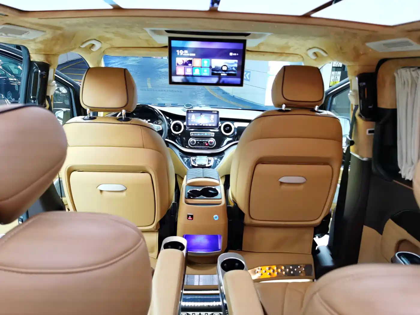 Mercedes-Benz Vito 2020 2.0T Business Edition (7-seater) фото 13