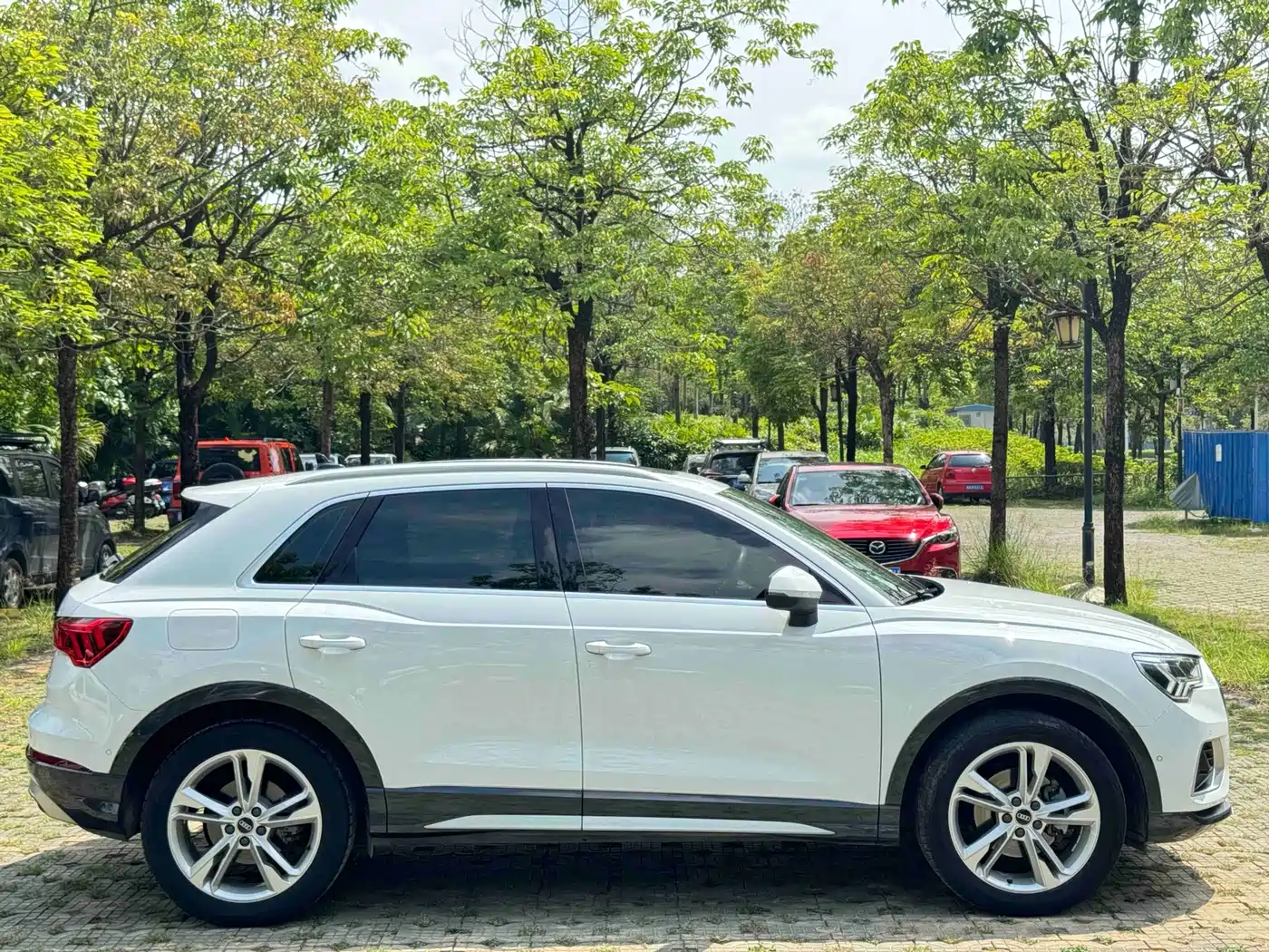 Audi Q3 2022 35 TFSI Fashion Elegance фото 7
