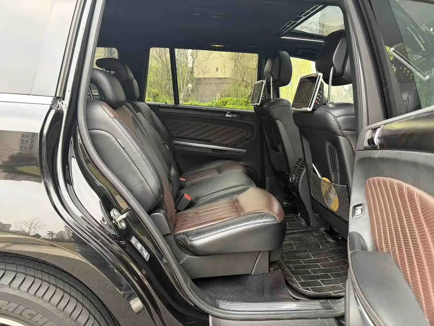 Mercedes-Benz GL-Class 2011 GL 450 Prestige Grand Edition фото 11