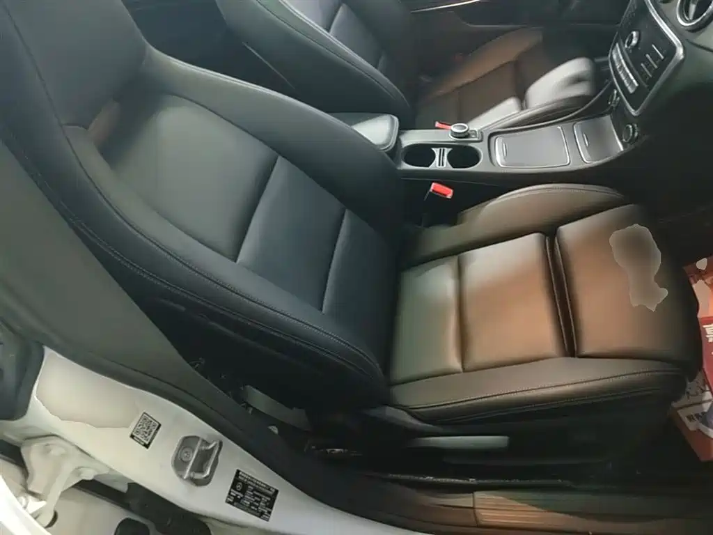 Mercedes-Benz CLA (Import) 2018 CLA 200 Dynamic Edition фото 25