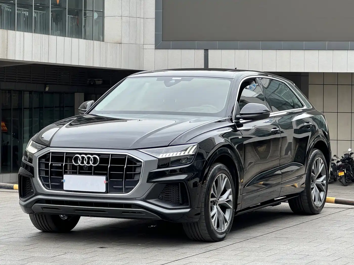 Audi Q8 2022 55 TFSI Luxury Dynamic
