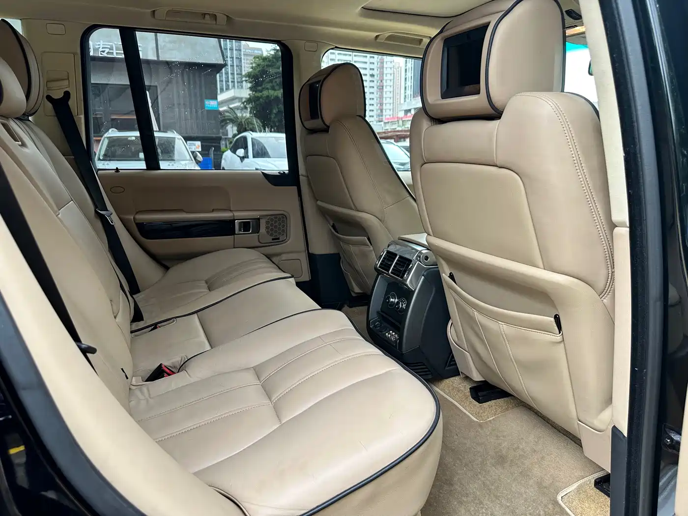 Land Rover Range Rover 2010 2010 5.0 NA V8 HSE