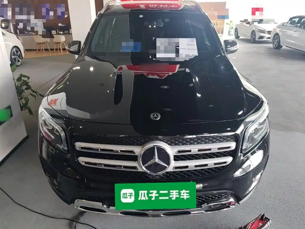 MERCEDES-BENZ GLB