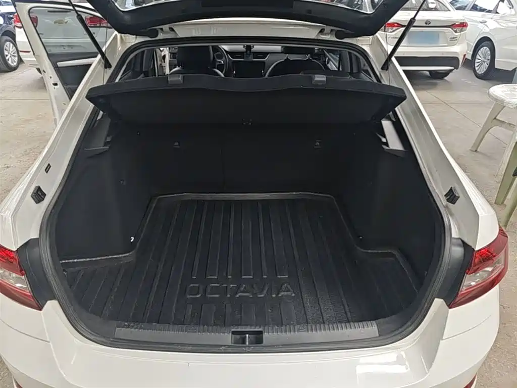 SKODA OCTAVIA