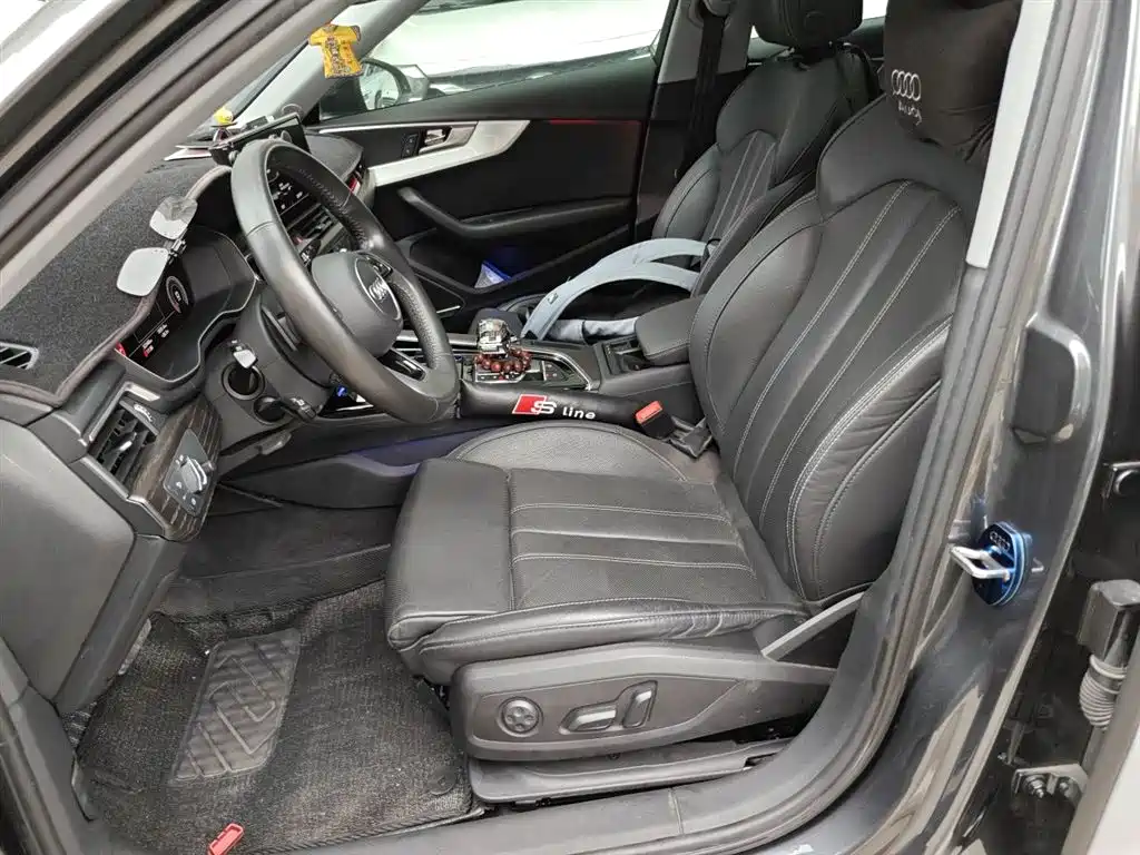Audi A4L 2020 40 TFSI Fashion Dynamic Edition фото 8