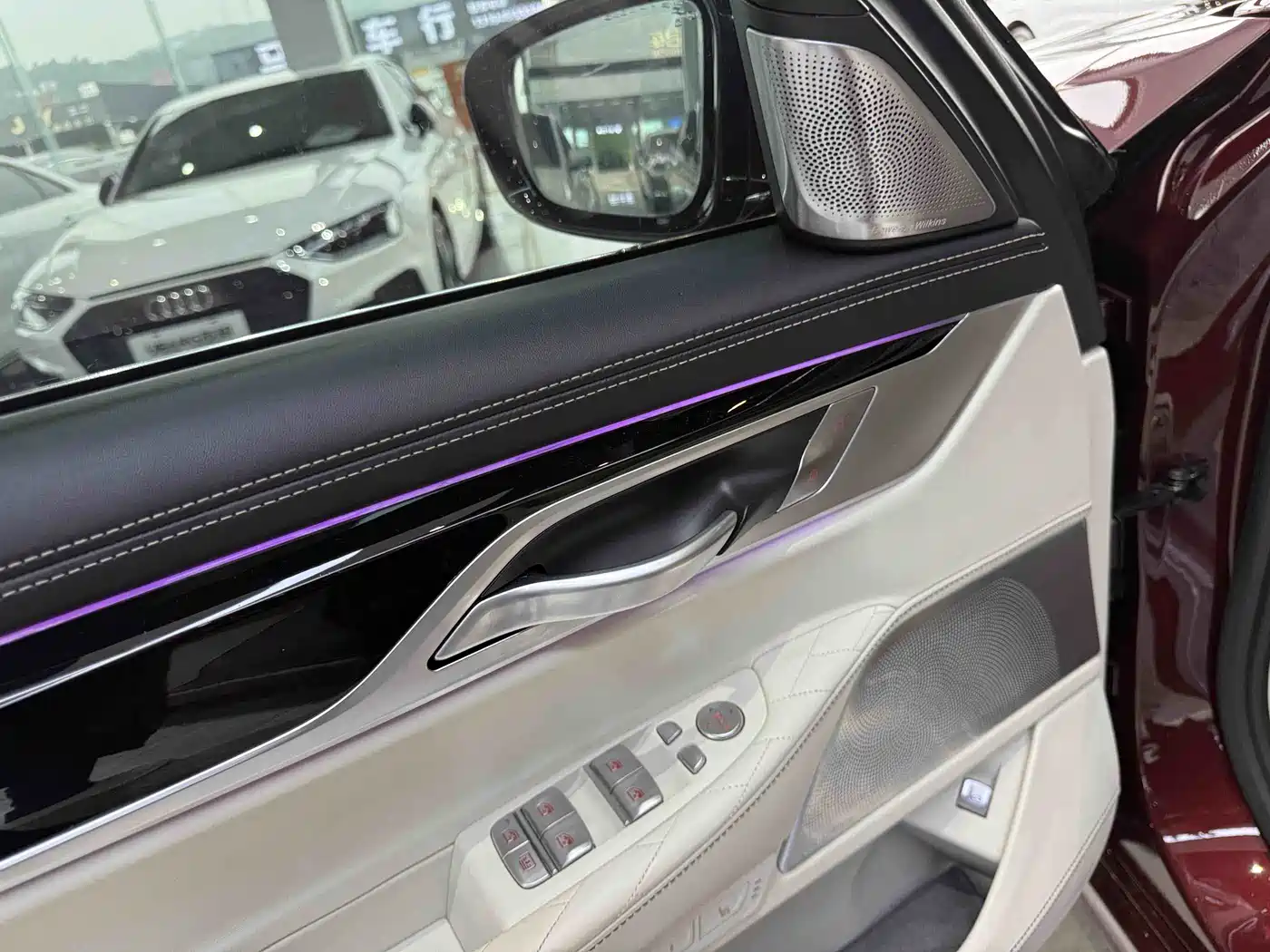 BMW 7 Series 2019 740Li xDrive Executive Luxury Package фото 16