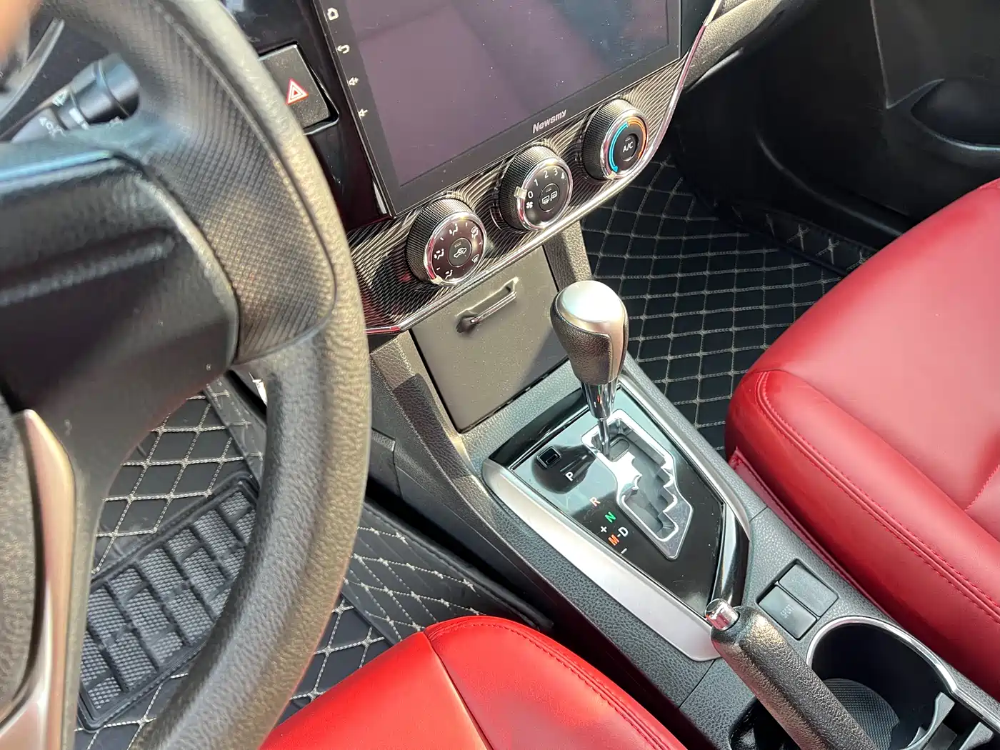 Toyota Corolla 2014 1.6L CVT GLX-i Navigation Edition фото 11