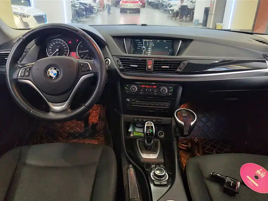 BMW X1 2015 Model sDrive18i Leading Advanced Edition фото 12