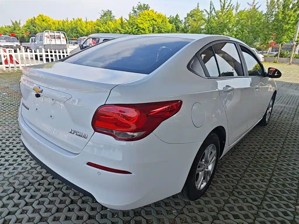 Chevrolet Cavalier 2019 320 Automatic Joy Edition фото 7