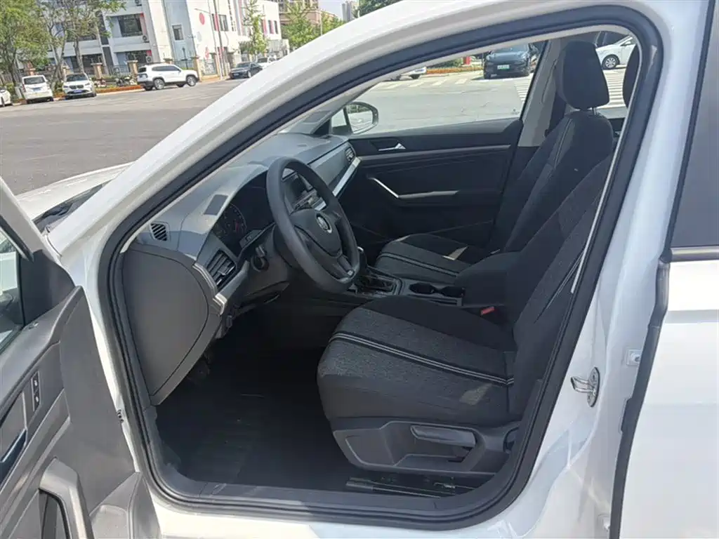 Volkswagen Lavida 2019 1.5L Automatic Trend Edition China VI фото 11