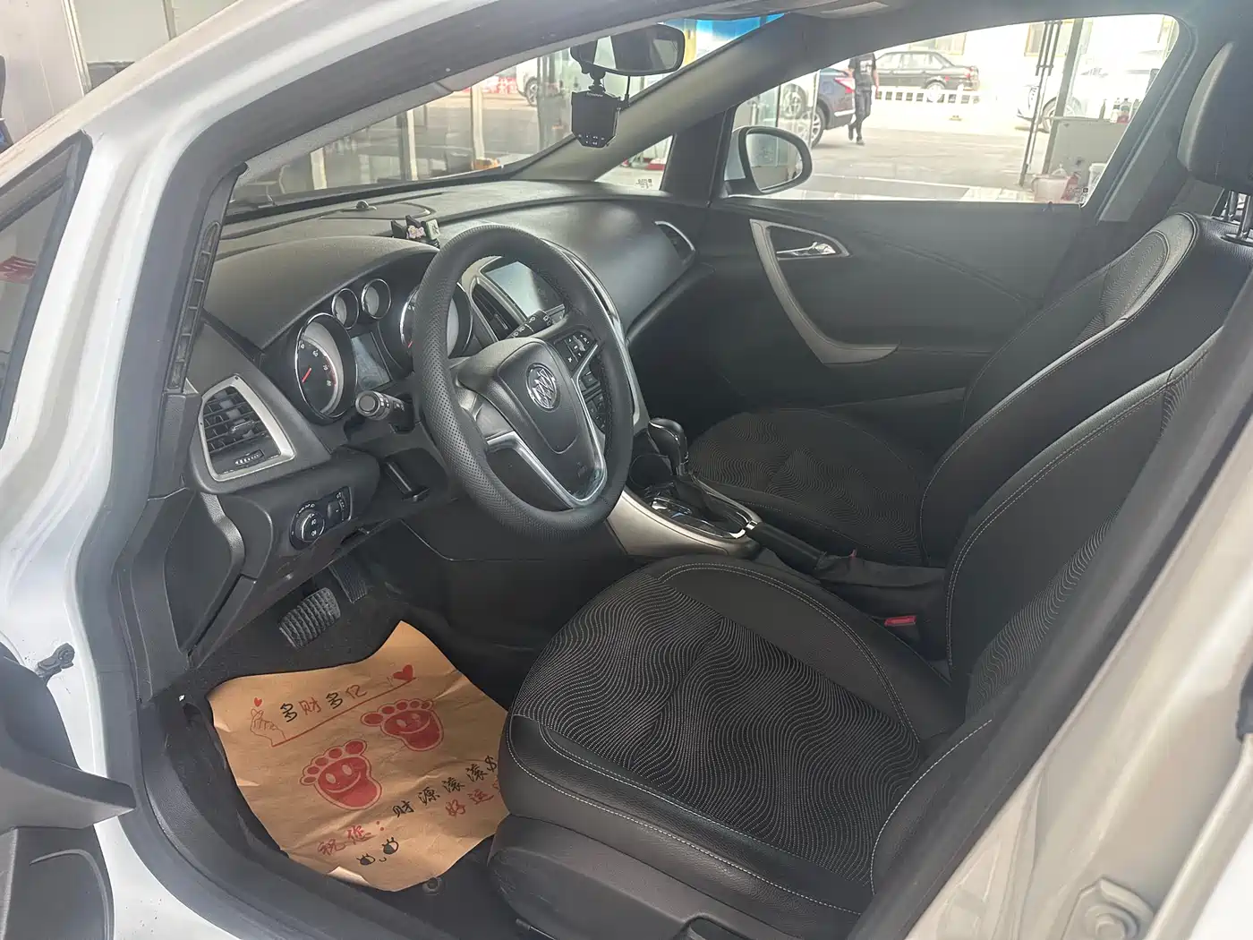 Buick Excelle 2014 XT 1.6L Automatic Fashion фото 4