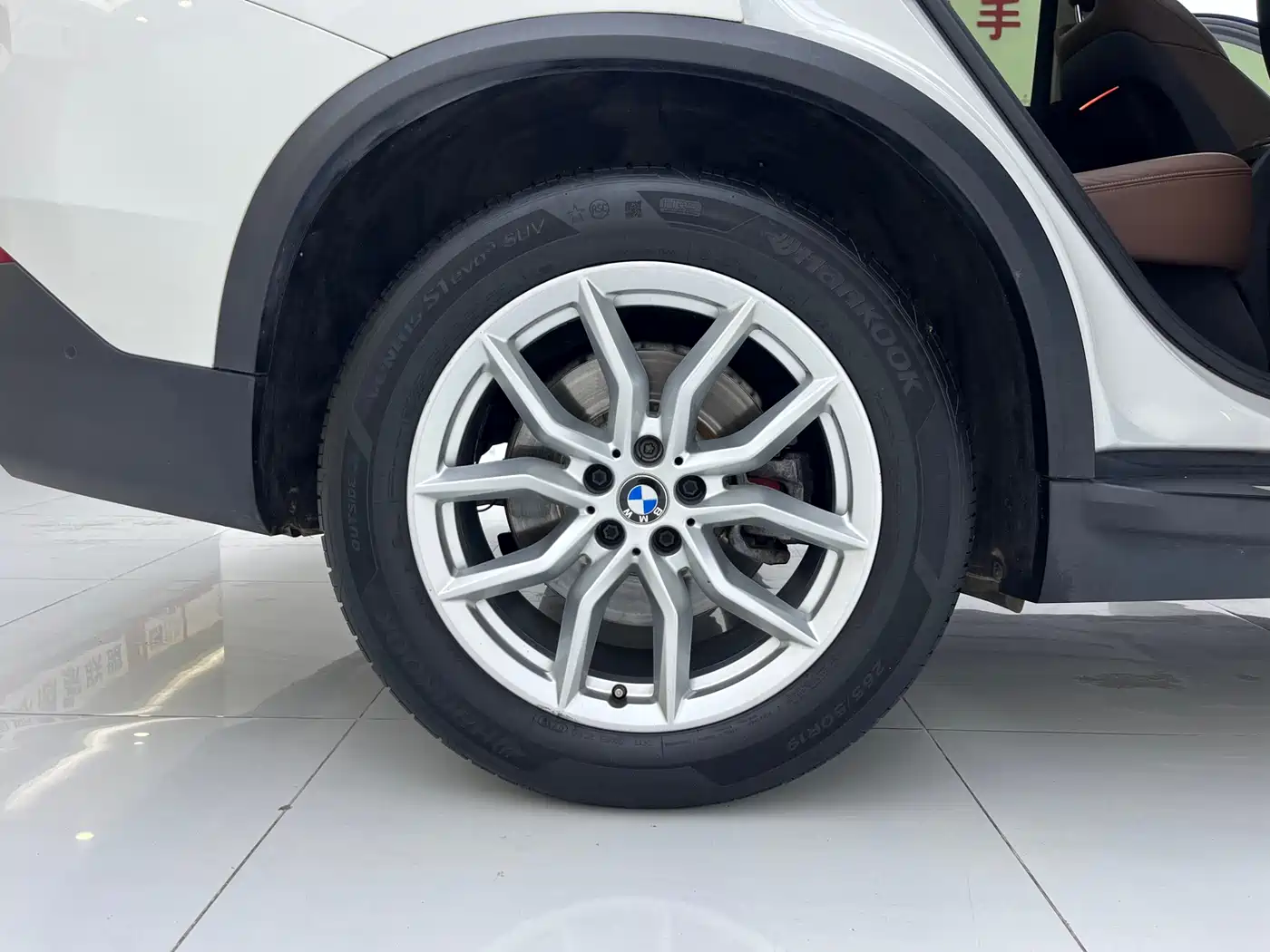BMW X5 (Import) 2019 xDrive40i M Sport Package фото 9