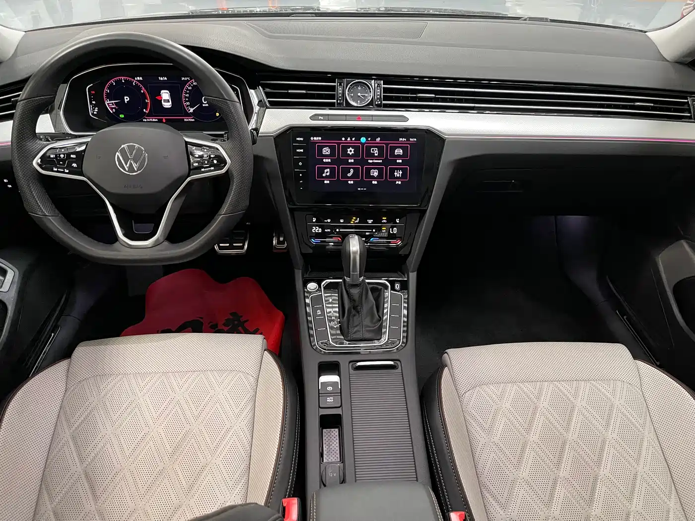 Volkswagen Magotan 2024 2 Million Units Public Sharing Edition 330TSI DSG Luxury фото 8