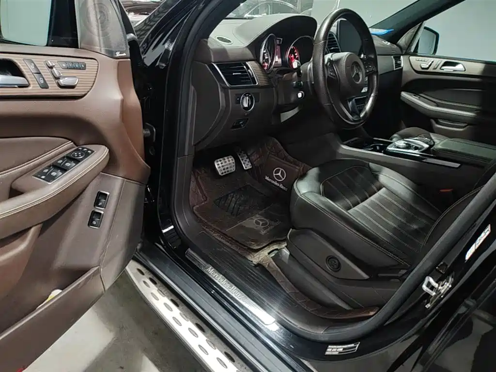 Mercedes-Benz GLS 2018 Facelift GLS 320 4MATIC фото 16