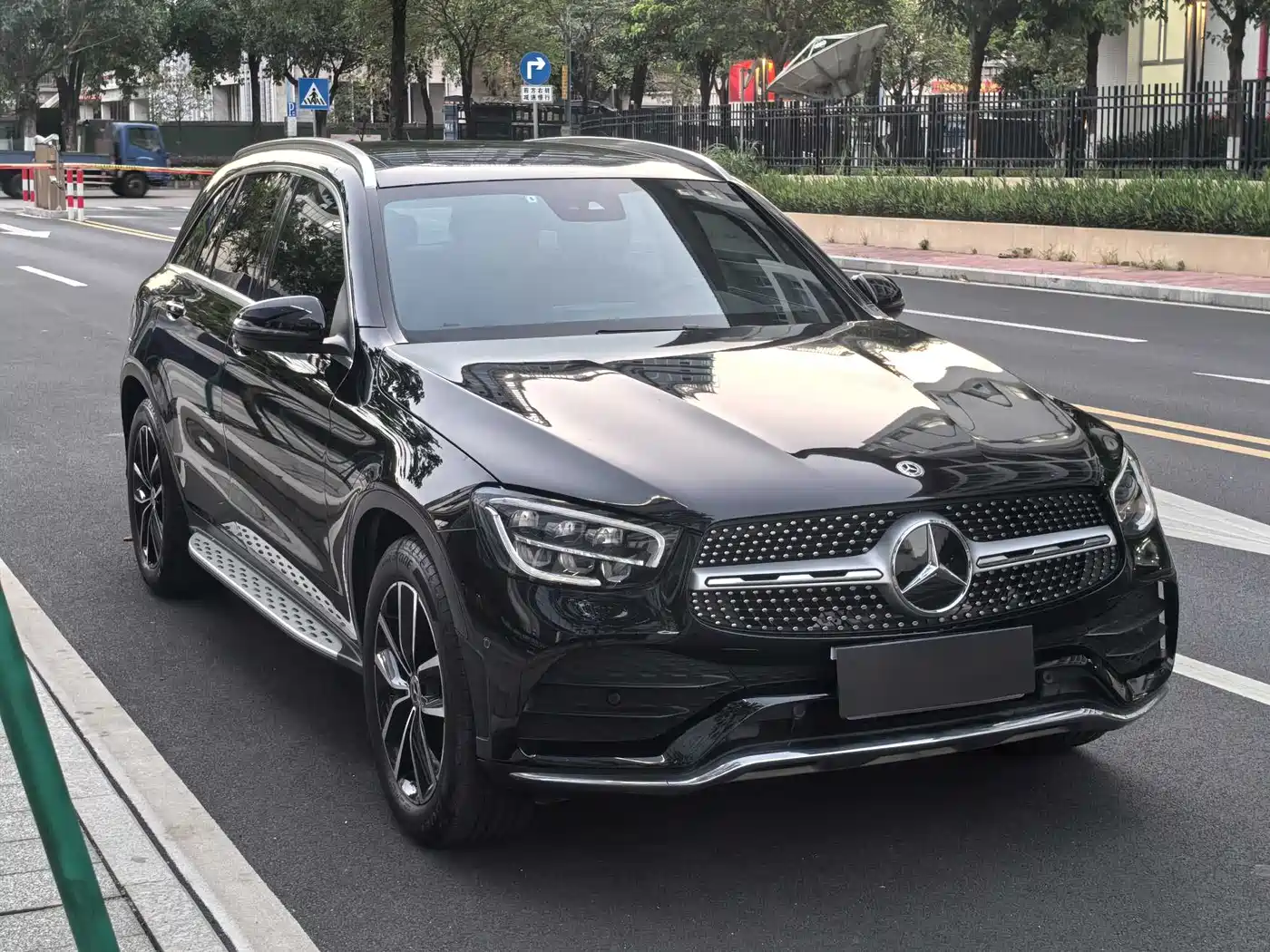 Mercedes-Benz GLC 2021 GLC 300 L 4MATIC Sporty фото 3