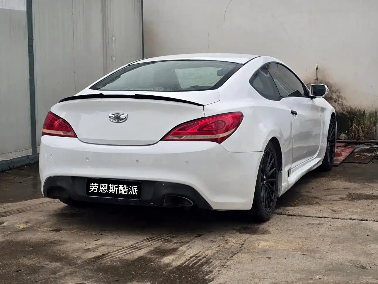 Photo 15 - Hyundai Genesis Coupe