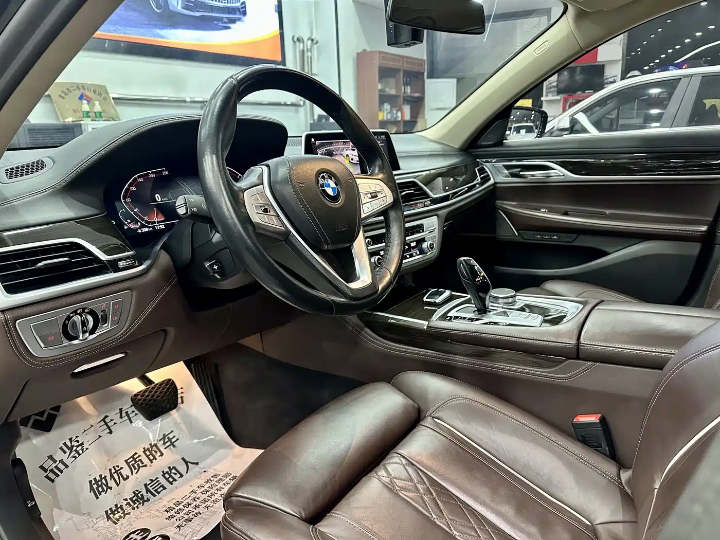 BMW 7 Series 2021 Model 730Li Luxury Package фото 8