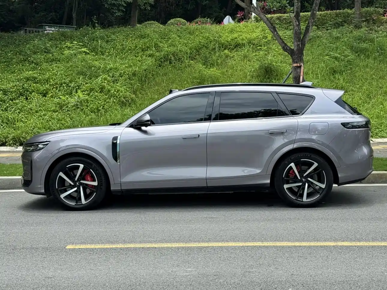 Voyah Auto VOYAH FREE 2025 FREE+ 4WD Qiankun Edition фото 3