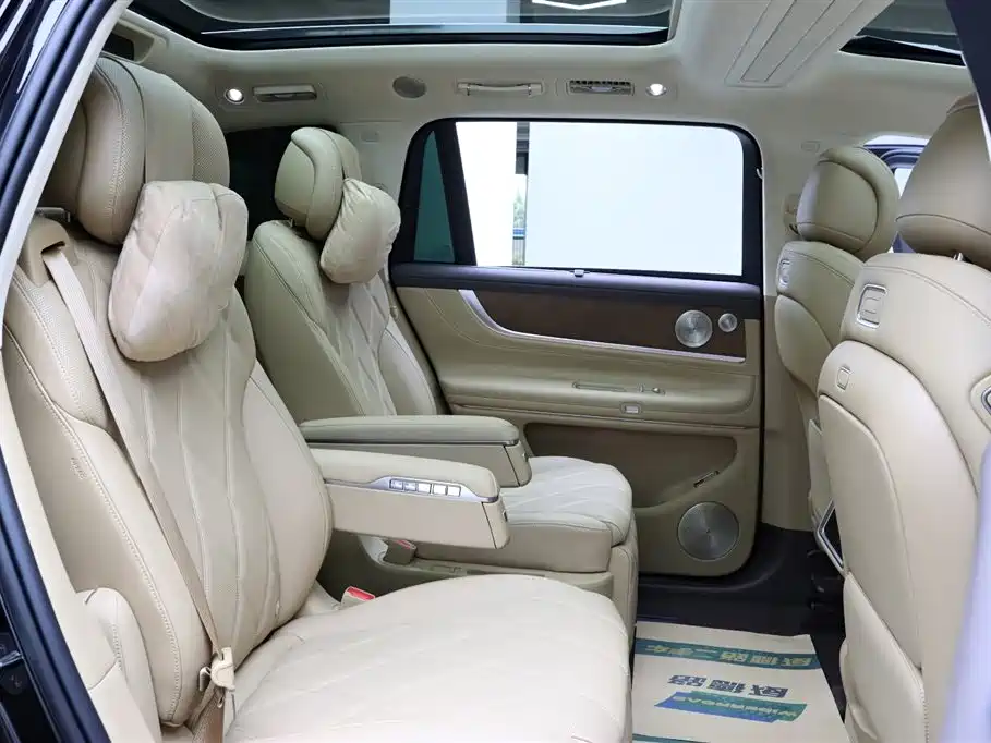 AITO Wenjie AITO M9 2025 Extended Range Ultra 52kWh 6-Seater фото 16