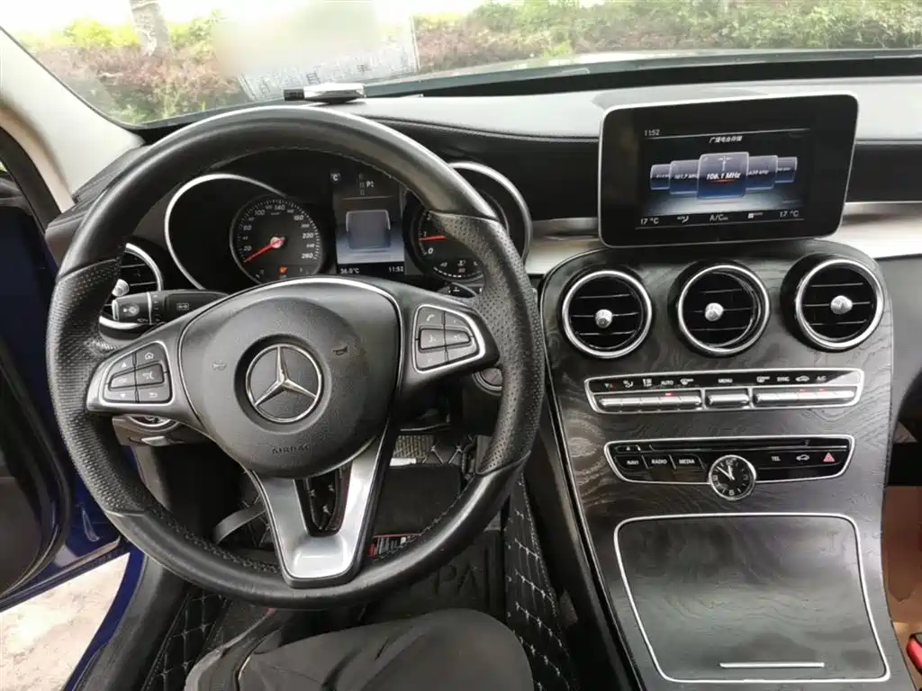 Mercedes-Benz C-Class 2017 C 200 L Sport фото 10