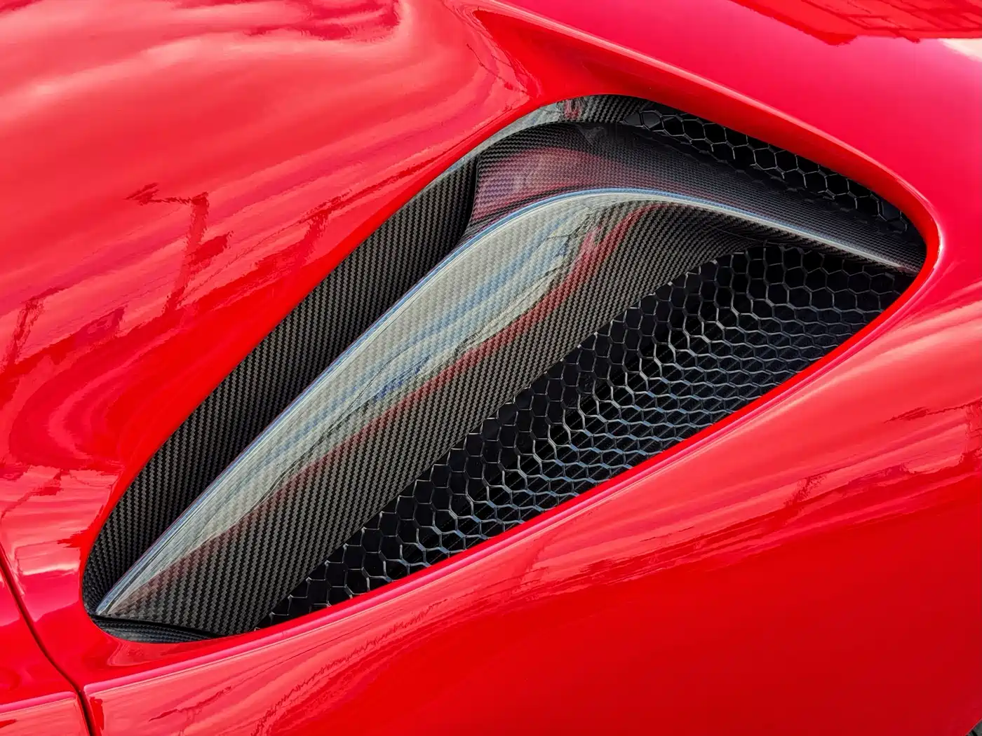 Ferrari SF90 2021 2020 3.9T V8 Stradale