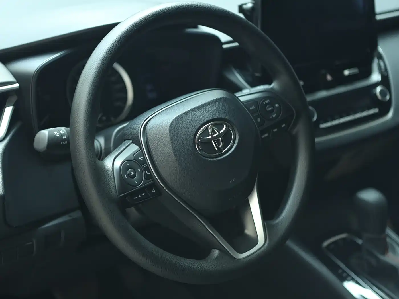Toyota Corolla 2021 1.2T S-CVT Elite PLUS Edition фото 8