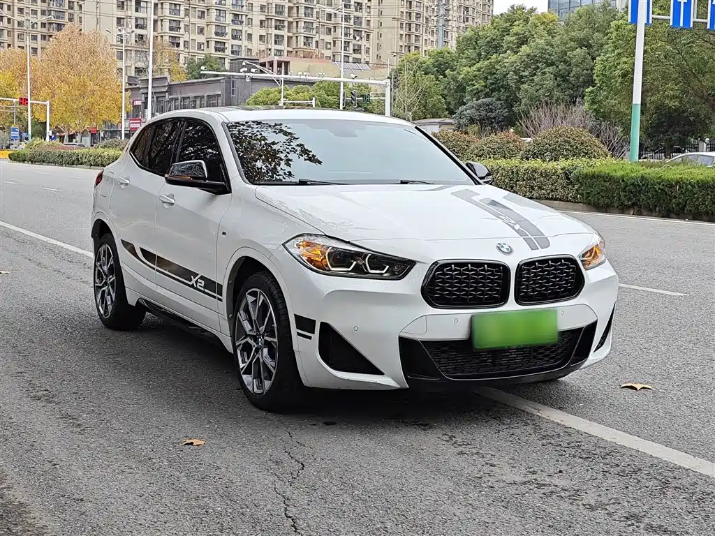 BMW X2 2021 sDrive25i Shadow Night Edition фото 23