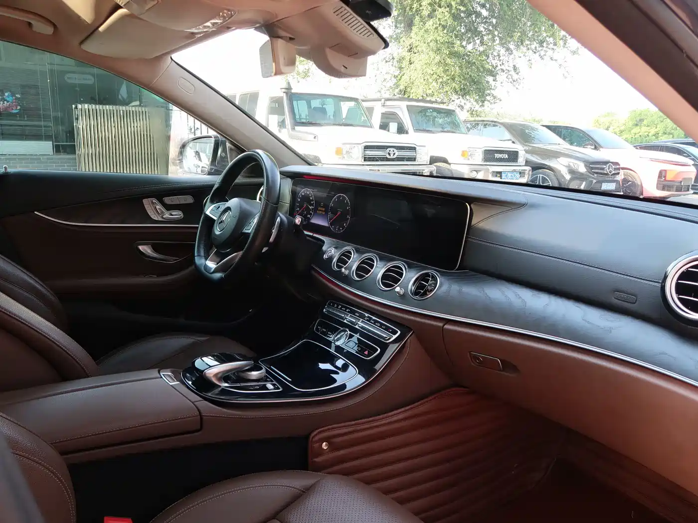Mercedes-Benz E-Class 2016 E 300 L Sport Fashion Type фото 11