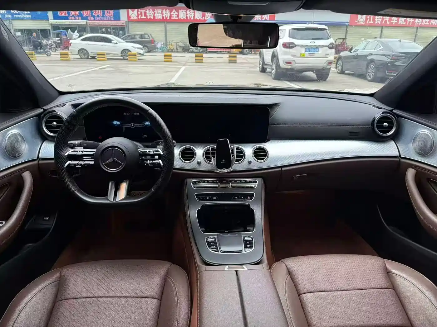 Mercedes-Benz E-Class 2023 E 300 L Sport Luxury фото 4