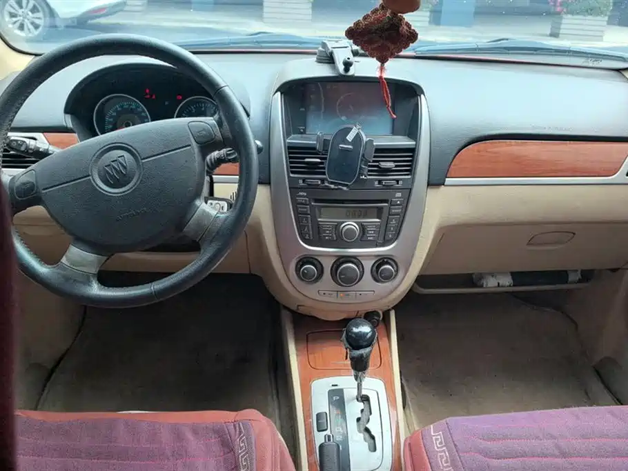 Buick Excelle 2011 1.6LE-AT фото 12