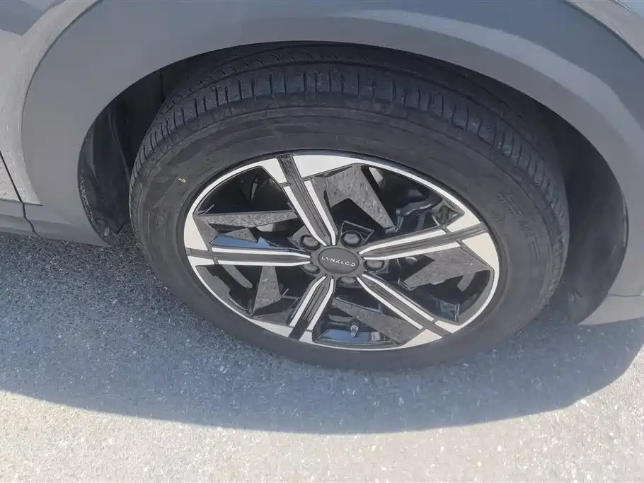 Lynk & Co 06 EM-P 2023 Model EM-P 126 Long Range Halo фото 6