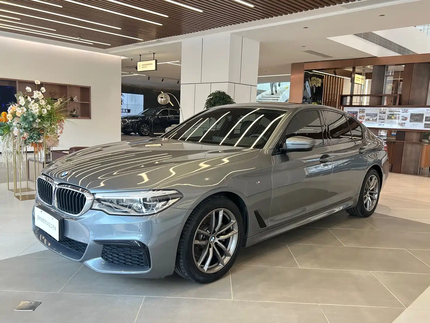 BMW 5 Series (Import) 2020 Model 525i M Sport Package