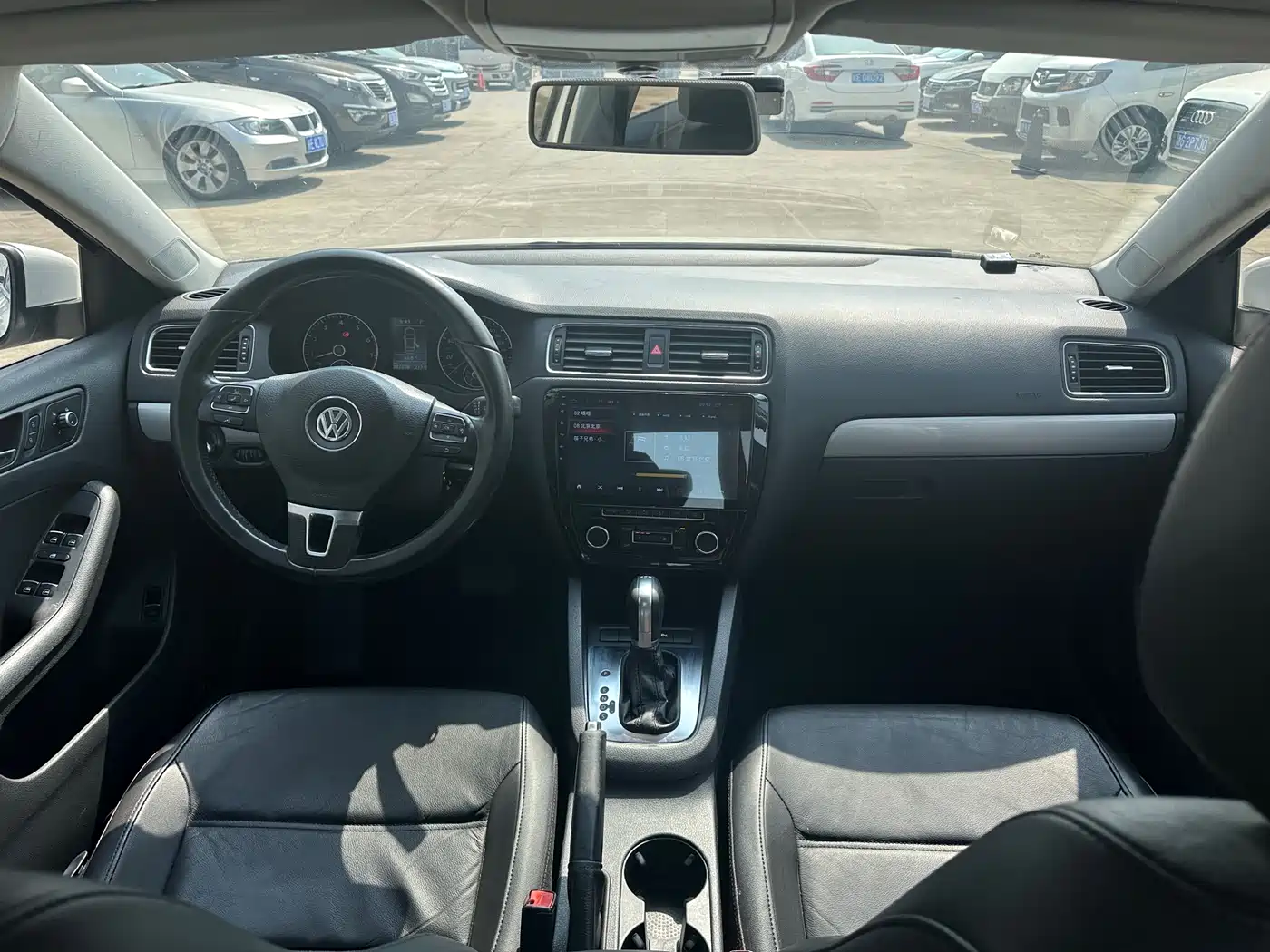 Volkswagen Sagitar 2014 1.4TSI Automatic Luxury фото 9