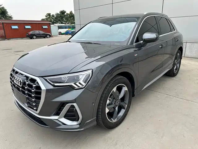 Audi Q3 2022 35 TFSI Fashion Dynamic