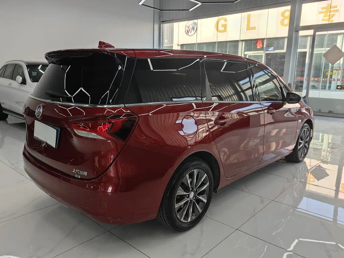 Buick GL6 2018 18T 6-Seater Premium фото 6