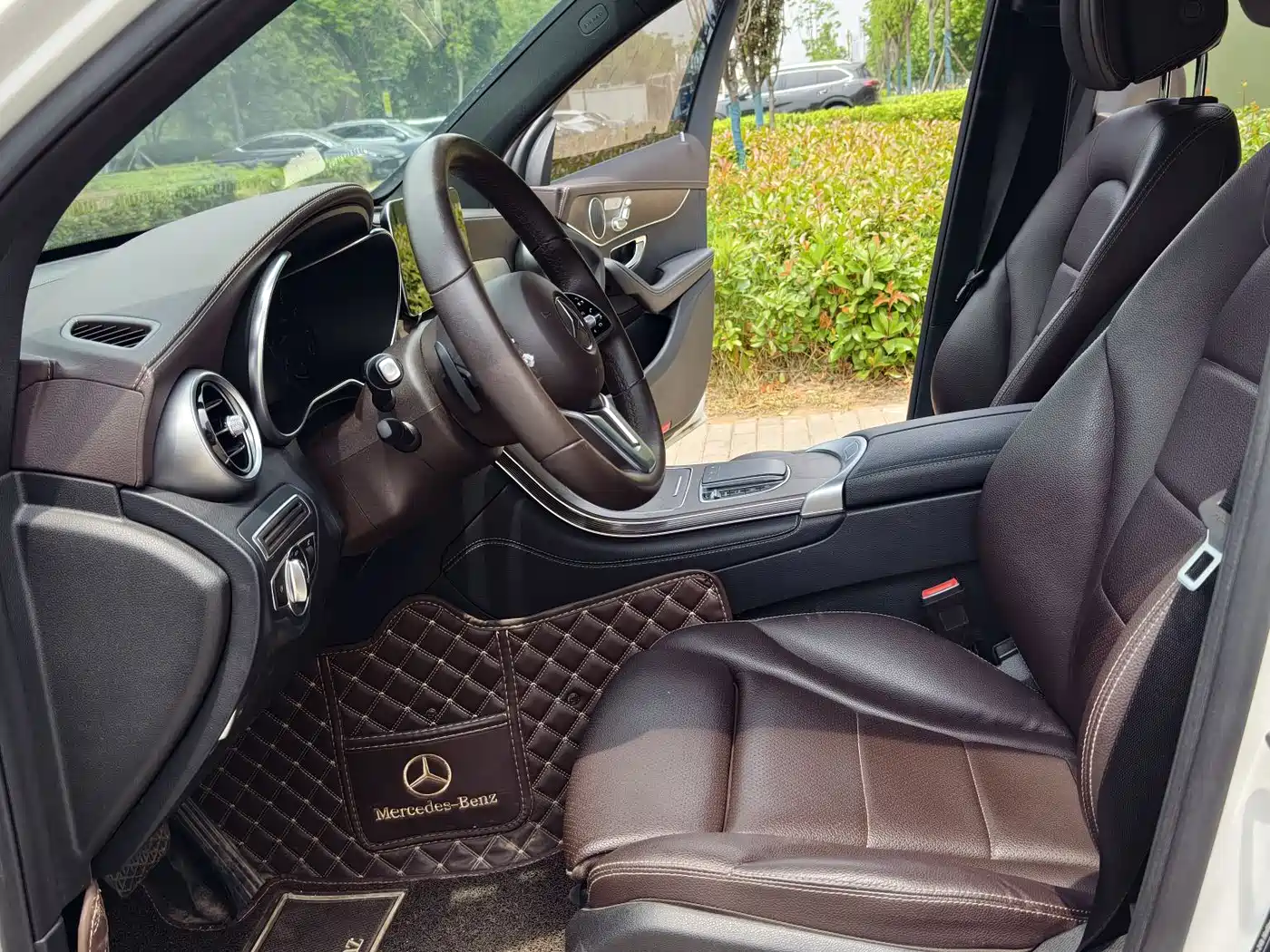 Mercedes-Benz GLC 2022 Model GLC 260 L 4MATIC Luxury Edition фото 10