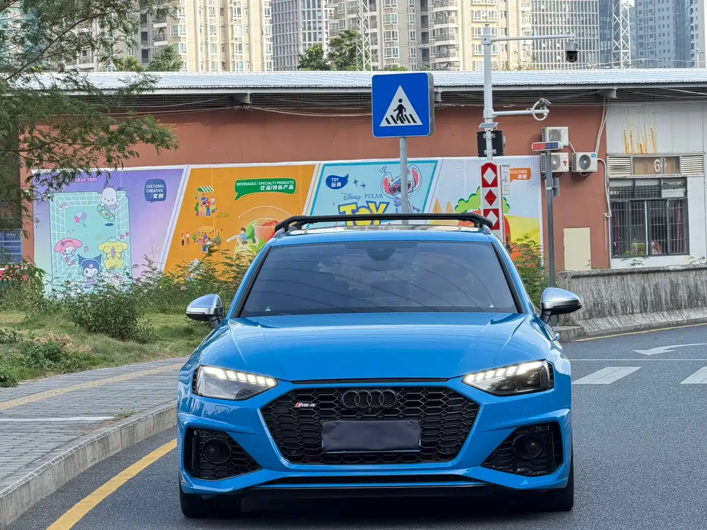 Audi RS 4 2021 RS4 Avant Dark Gold Edition фото 2