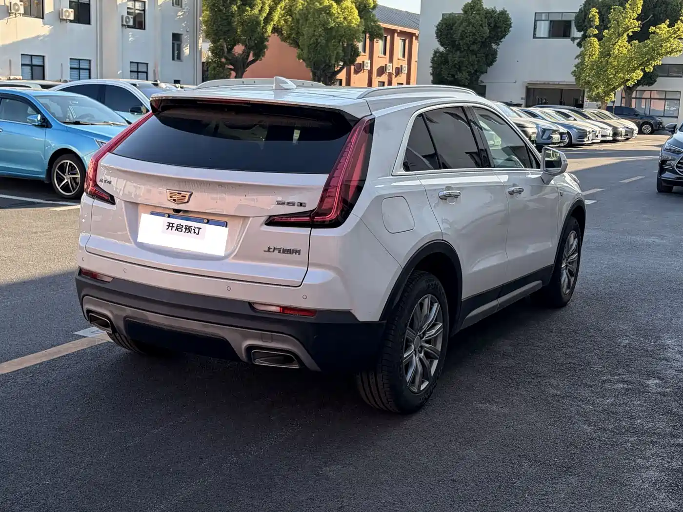 Cadillac XT4 2018 28T FWD Leading Edition фото 9