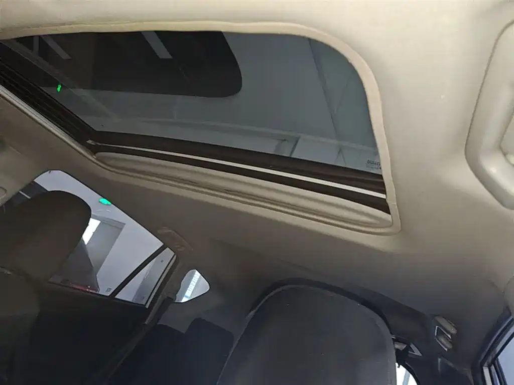 Toyota RAV4 Rongfang 2019 2.0L CVT 2WD Pioneer Version China V фото 18