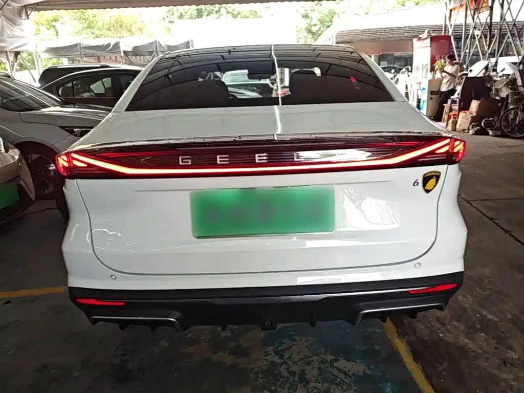 Geely Galaxy Galaxy L6 2023 125km Starship фото 6
