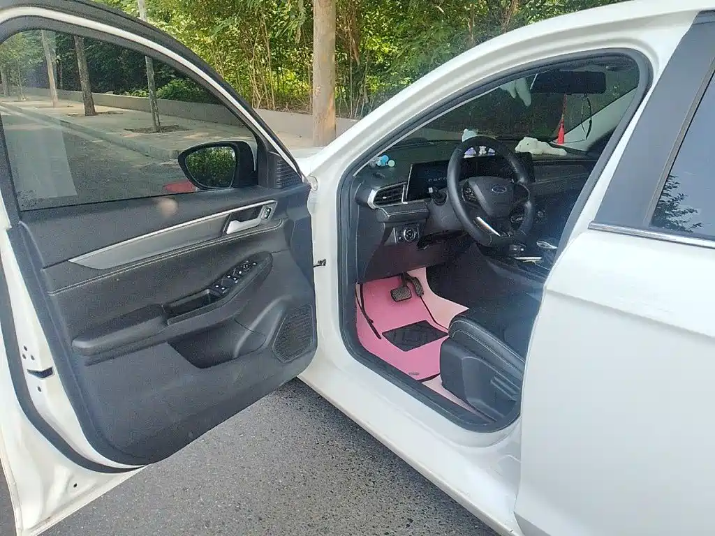 Ford Escort 2022 2021 1.5L Automatic Diamond Edition